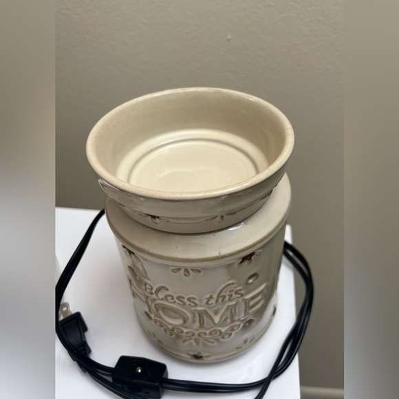 Bless This Home Illumination Wax Melt Warmer - Picture 2 of 3